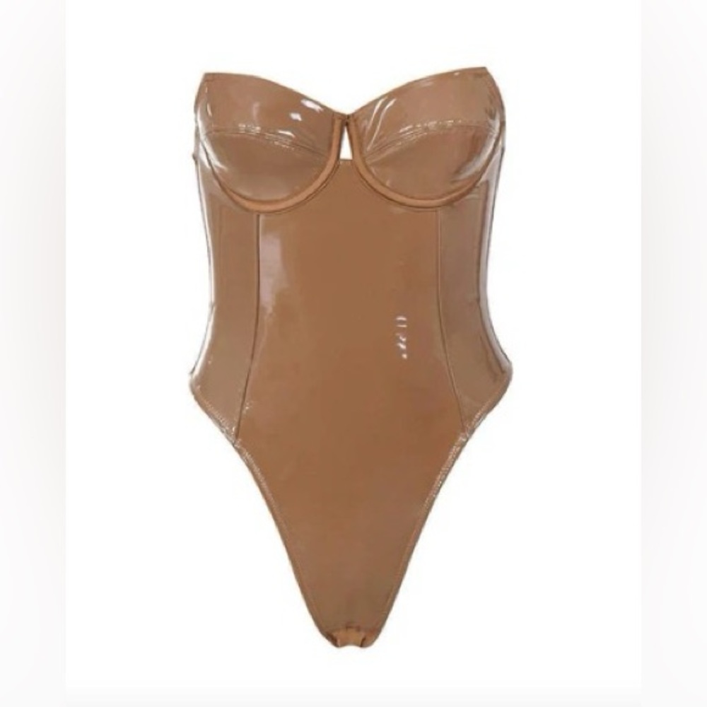 NWT House of CB Strapless Bodysuit in Coffee